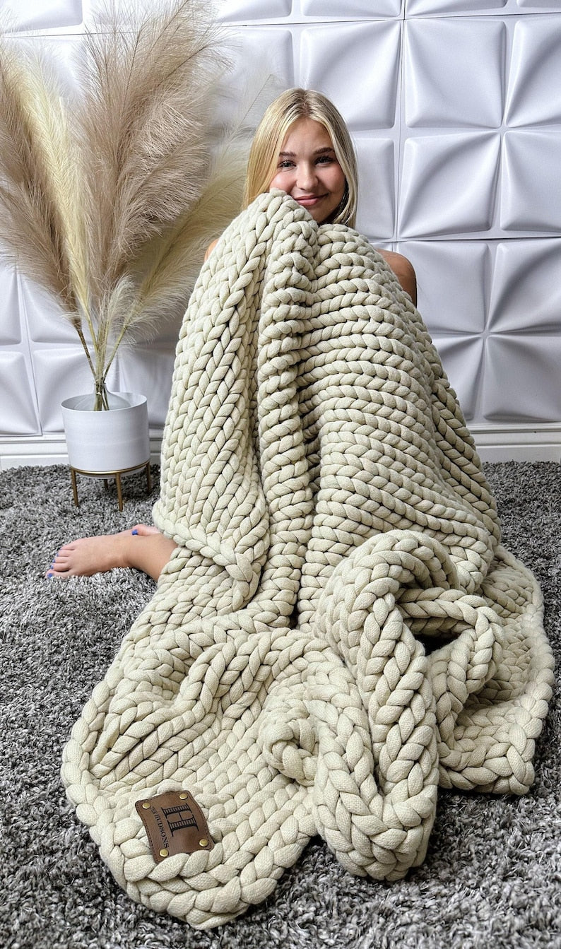 Jumbo Chunky Knit Blanket: Personalized Throw with Engraved Leather Patch