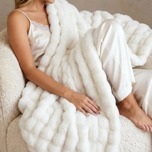 Luxurious Faux Rabbit Fur Bubble Throw Blanket 60"x70" Gift Packaging