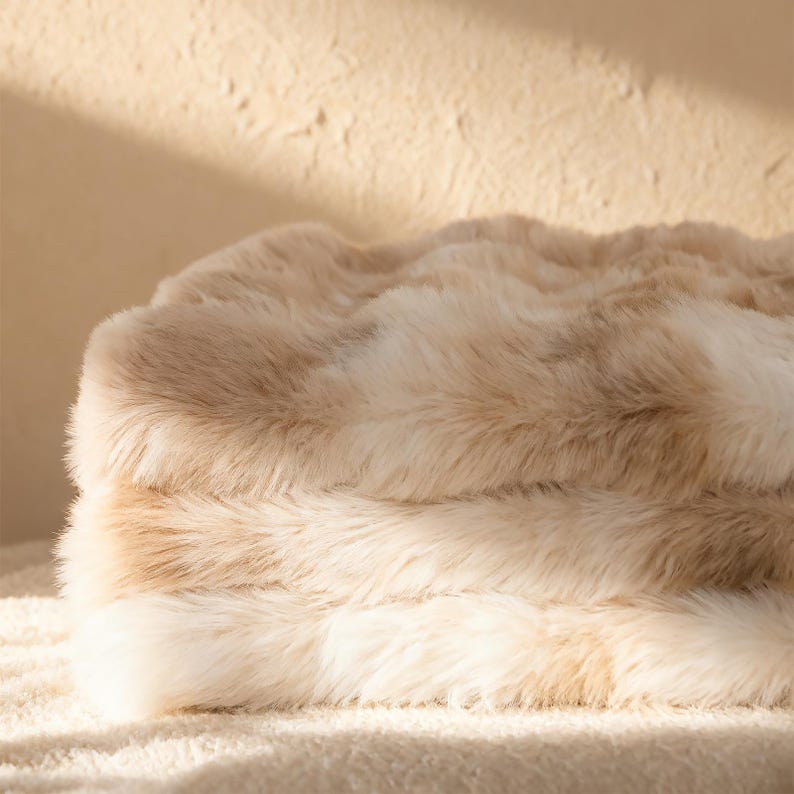 Luxurious Faux Rabbit Fur Bubble Throw Blanket 50"x60" Gift Packaging